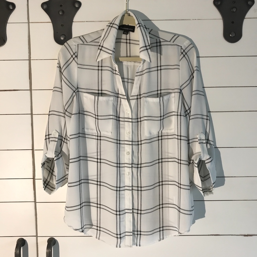 Black & white polyester blouse